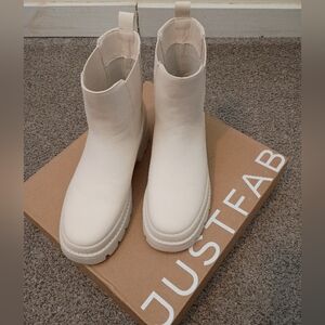 JustFab Off-White Ankle Boots